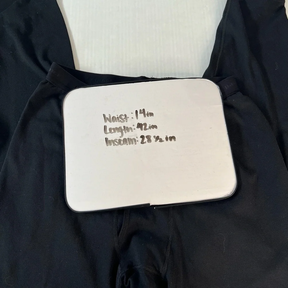 Patagonia Sz‎ Large Black Knot Leggings Performance Layer